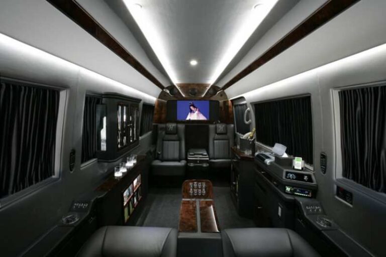 Mercedes-Sprinter-Van2