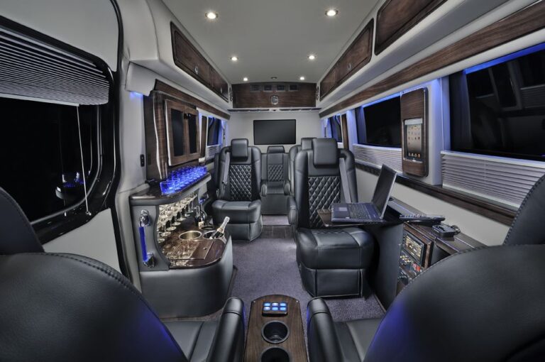 Mercedes-Sprinter-Van4